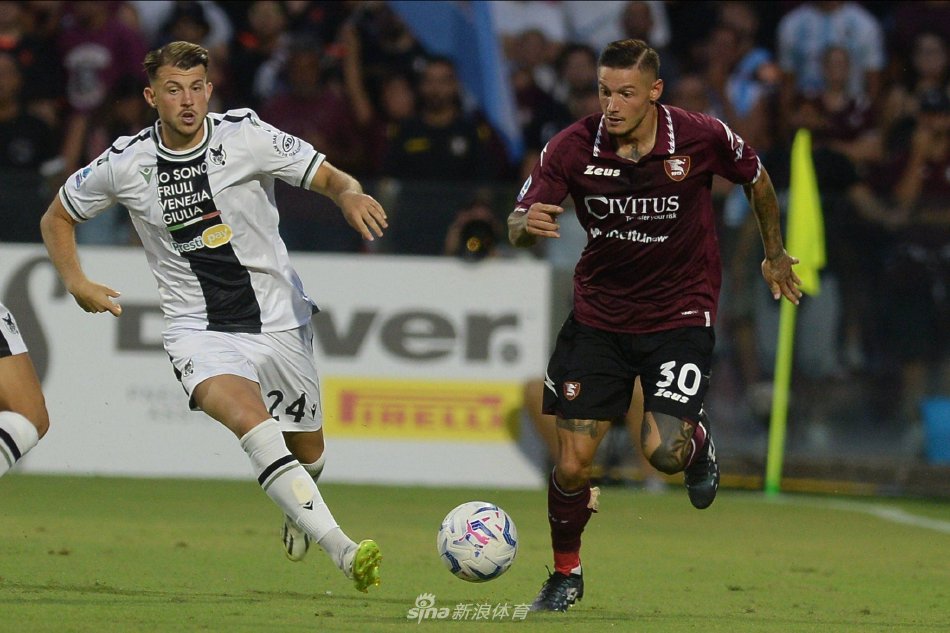 进攻线上的 进攻线上的