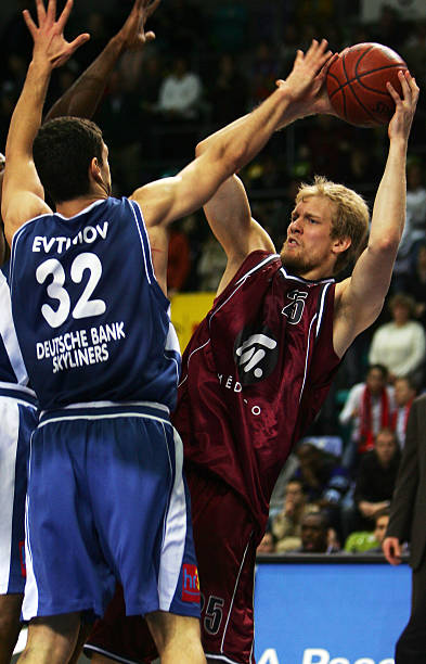 年来在转会 年来在转会