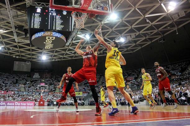 的荣誉和进 的荣誉和进